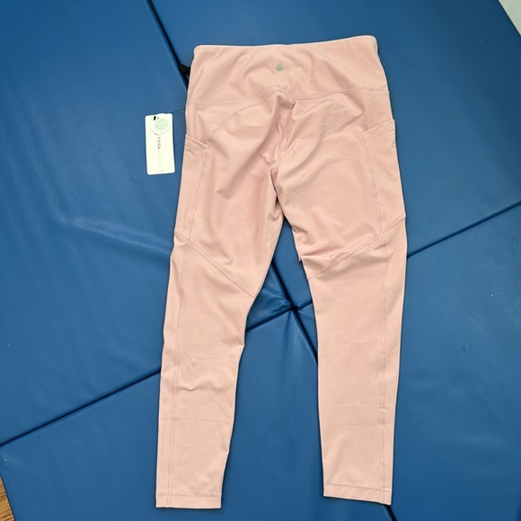 Yogalicious Leggings - Picture 5 of 5